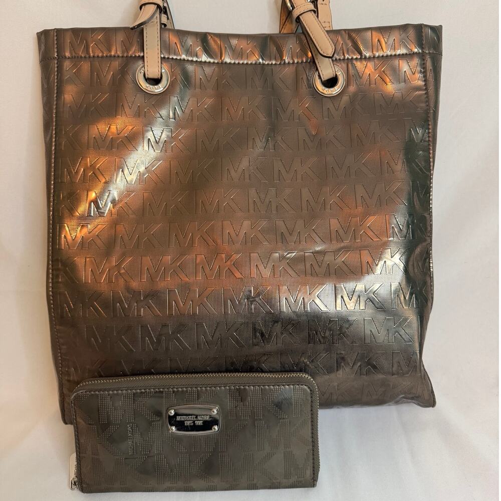Michael Kors Jet Set Mirror Metallic Gold Tote and Wallet